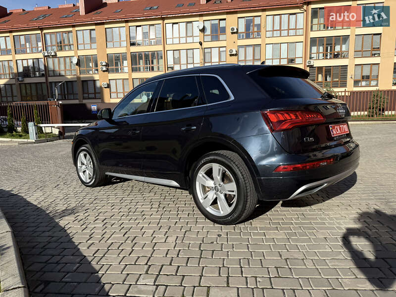 Позашляховик / Кросовер Audi Q5 2019 в Львові фото 8 Позашляховик / Кросовер Audi Q5 2019 в Львові