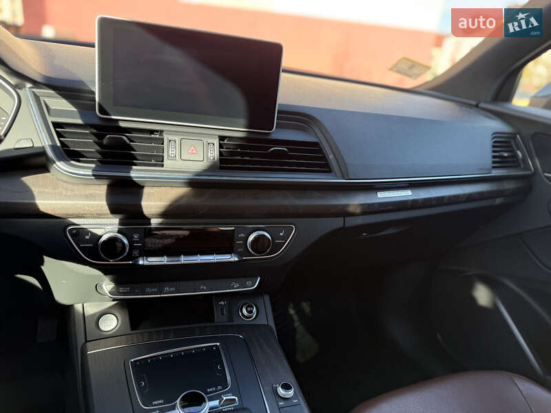 Позашляховик / Кросовер Audi Q5 2019 в Львові фото 24 Позашляховик / Кросовер Audi Q5 2019 в Львові