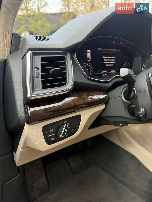 Позашляховик / Кросовер Audi Q5 2017 в Львові фото 14 Позашляховик / Кросовер Audi Q5 2017 в Львові