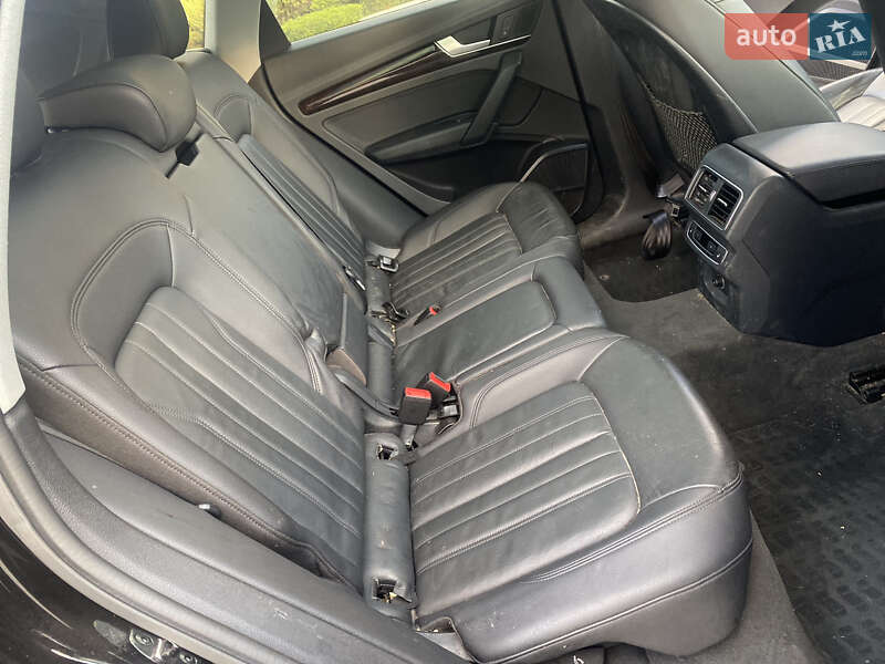 Позашляховик / Кросовер Audi Q5 2018 в Луцьку