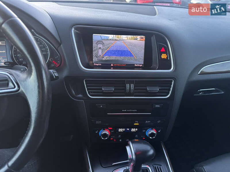 Позашляховик / Кросовер Audi Q5 2016 в Луцьку