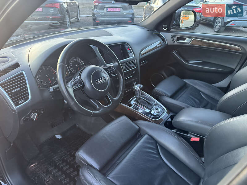Позашляховик / Кросовер Audi Q5 2016 в Луцьку