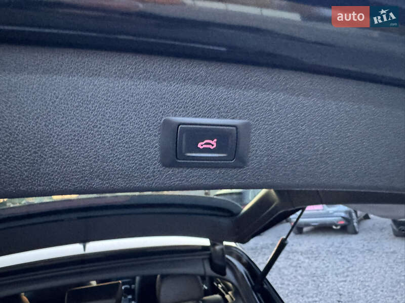 Позашляховик / Кросовер Audi Q5 2016 в Луцьку