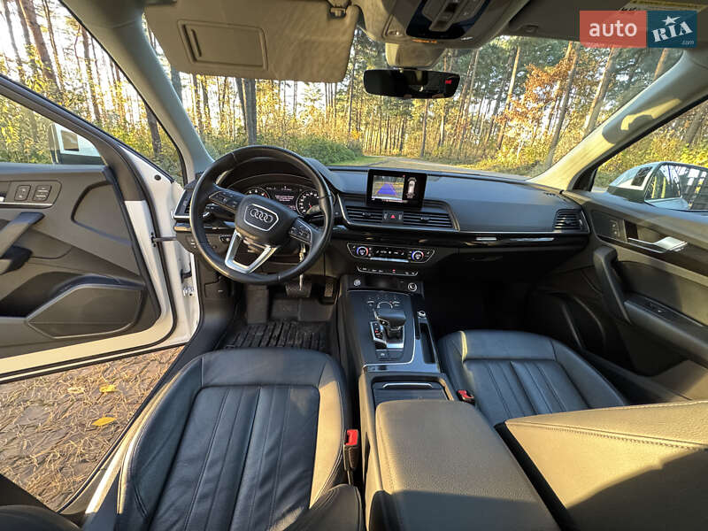 Позашляховик / Кросовер Audi Q5 2020 в Львові фото 17 Позашляховик / Кросовер Audi Q5 2020 в Львові