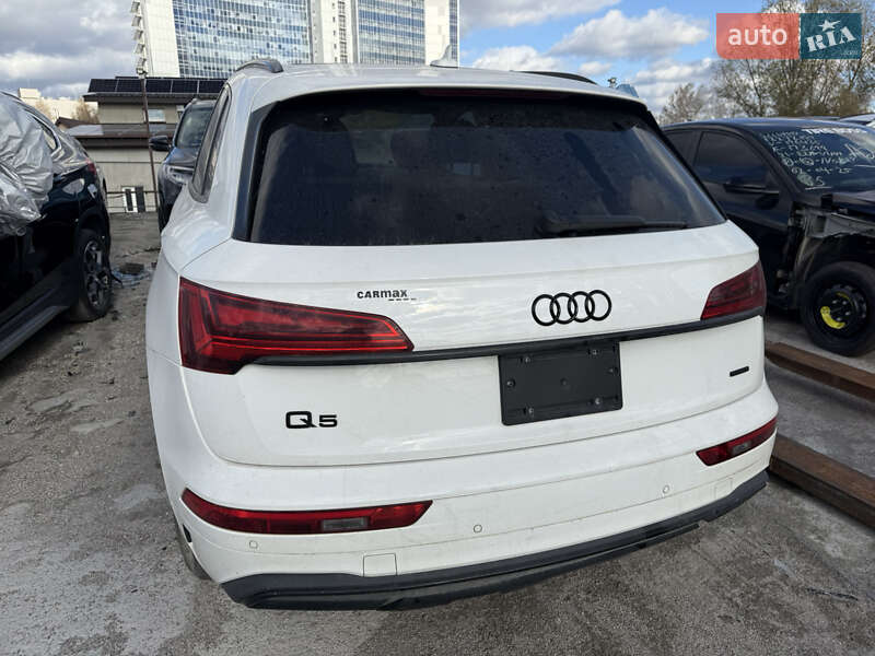 Позашляховик / Кросовер Audi Q5 2021 в Києві
