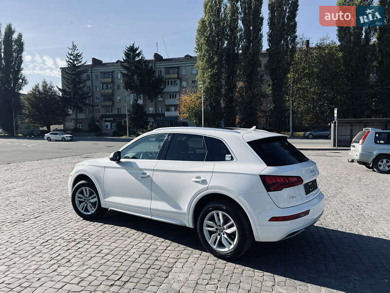 Позашляховик / Кросовер Audi Q5 2020 в Кам'янець-Подільському фото 3 Позашляховик / Кросовер Audi Q5 2020 в Кам'янець-Подільському