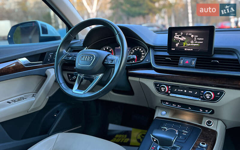 Позашляховик / Кросовер Audi Q5 2017 в Львові фото 26 Позашляховик / Кросовер Audi Q5 2017 в Львові