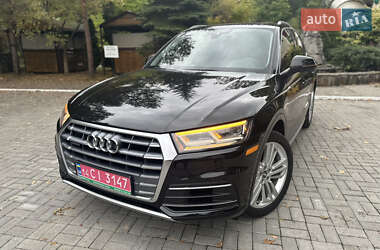 Позашляховик / Кросовер Audi Q5 2019 в Києві