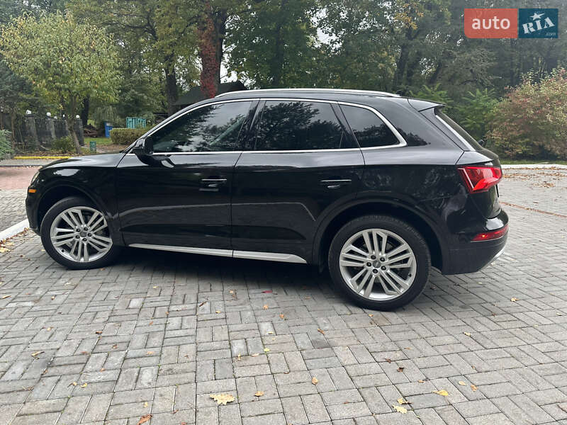 Позашляховик / Кросовер Audi Q5 2019 в Києві фото 12 Позашляховик / Кросовер Audi Q5 2019 в Києві