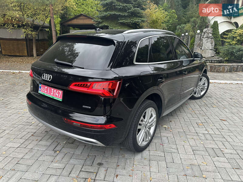 Позашляховик / Кросовер Audi Q5 2019 в Києві фото 23 Позашляховик / Кросовер Audi Q5 2019 в Києві