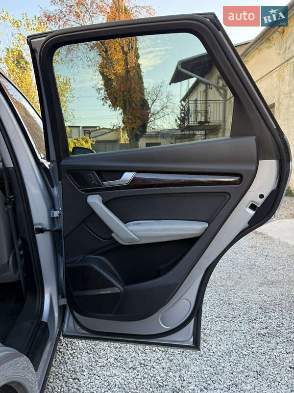 Позашляховик / Кросовер Audi Q5 2018 в Львові фото 18 Позашляховик / Кросовер Audi Q5 2018 в Львові