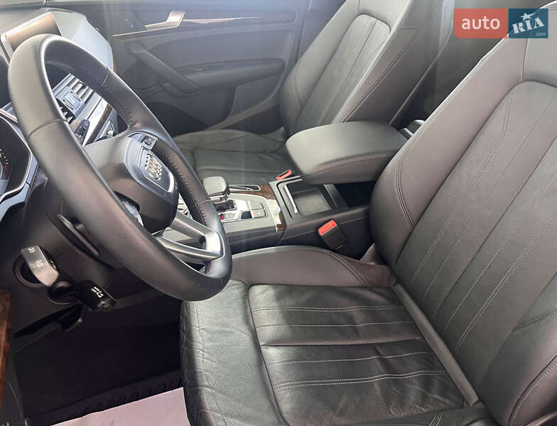 Позашляховик / Кросовер Audi Q5 2017 в Львові фото 7 Позашляховик / Кросовер Audi Q5 2017 в Львові