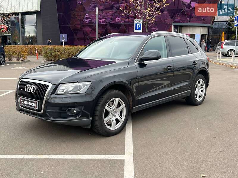 Позашляховик / Кросовер Audi Q5 2011 в Києві