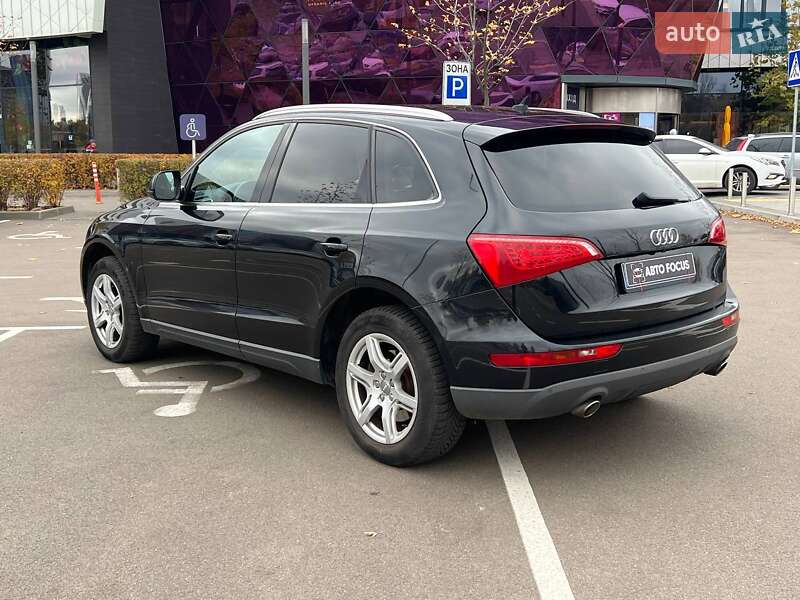 Позашляховик / Кросовер Audi Q5 2011 в Києві