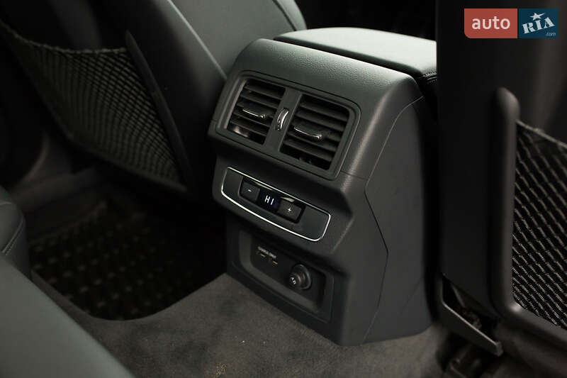 Позашляховик / Кросовер Audi Q5 2024 в Шептицькому