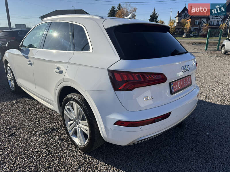 Позашляховик / Кросовер Audi Q5 2018 в Луцьку фото 15 Позашляховик / Кросовер Audi Q5 2018 в Луцьку