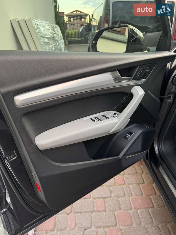 Позашляховик / Кросовер Audi Q5 2017 в Львові фото 16 Позашляховик / Кросовер Audi Q5 2017 в Львові