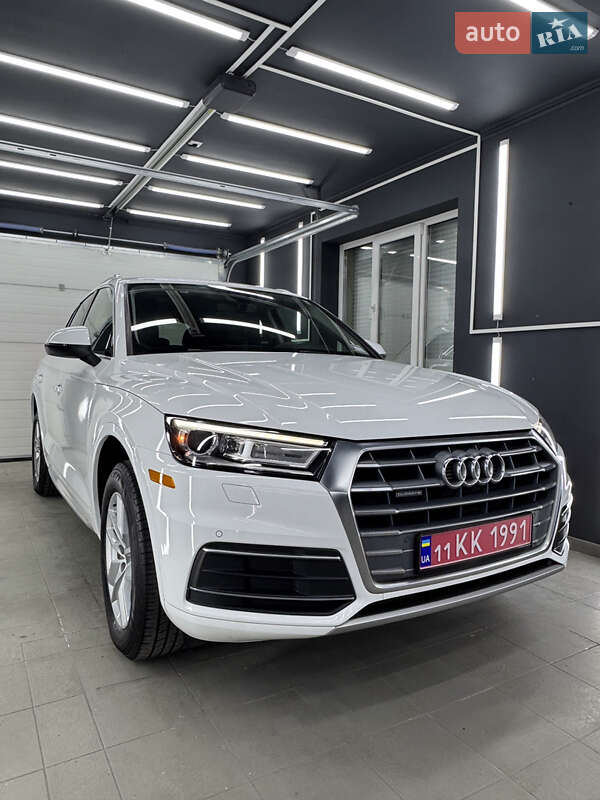Внедорожник / Кроссовер Audi Q5 2020 в Коломые