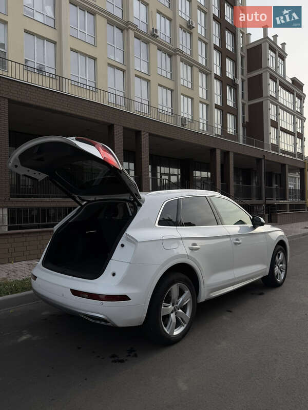 Внедорожник / Кроссовер Audi Q5 2017 в Киеве фото 10 Внедорожник / Кроссовер Audi Q5 2017 в Киеве