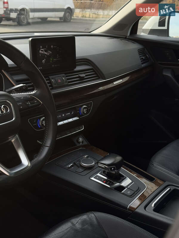 Внедорожник / Кроссовер Audi Q5 2017 в Киеве фото 15 Внедорожник / Кроссовер Audi Q5 2017 в Киеве