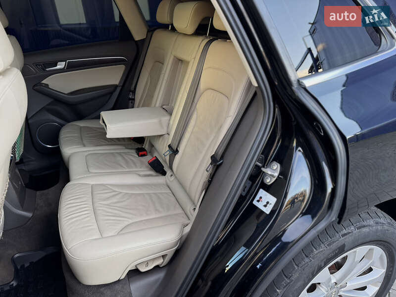 Позашляховик / Кросовер Audi Q5 2015 в Калуші