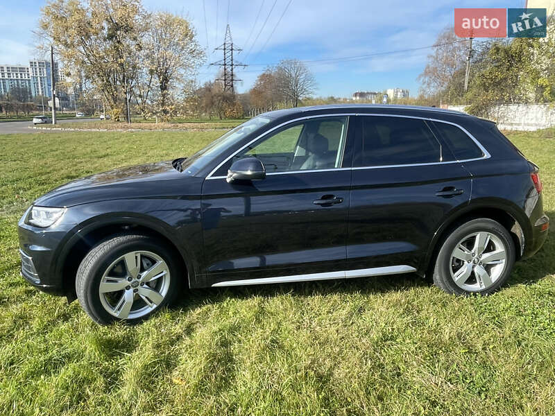 Внедорожник / Кроссовер Audi Q5 2019 в Львове фото 3 Внедорожник / Кроссовер Audi Q5 2019 в Львове