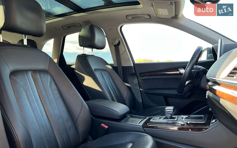 Позашляховик / Кросовер Audi Q5 2019 в Львові