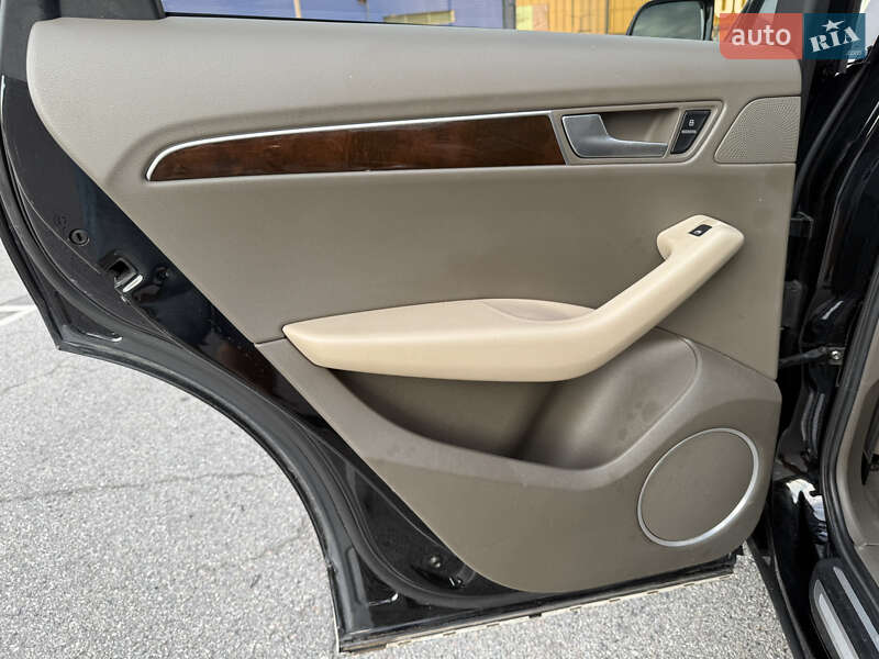 Позашляховик / Кросовер Audi Q5 2011 в Києві