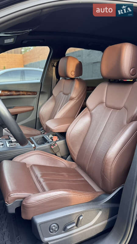 Позашляховик / Кросовер Audi Q5 2017 в Києві фото 12 Позашляховик / Кросовер Audi Q5 2017 в Києві