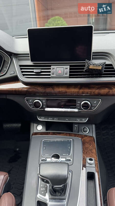 Позашляховик / Кросовер Audi Q5 2017 в Києві фото 17 Позашляховик / Кросовер Audi Q5 2017 в Києві