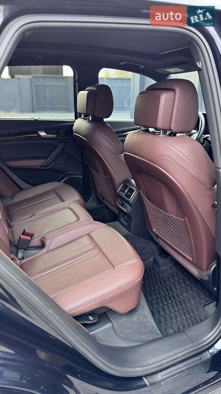Позашляховик / Кросовер Audi Q5 2017 в Києві фото 18 Позашляховик / Кросовер Audi Q5 2017 в Києві