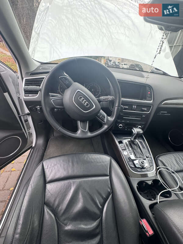 Позашляховик / Кросовер Audi Q5 2014 в Львові фото 14 Позашляховик / Кросовер Audi Q5 2014 в Львові