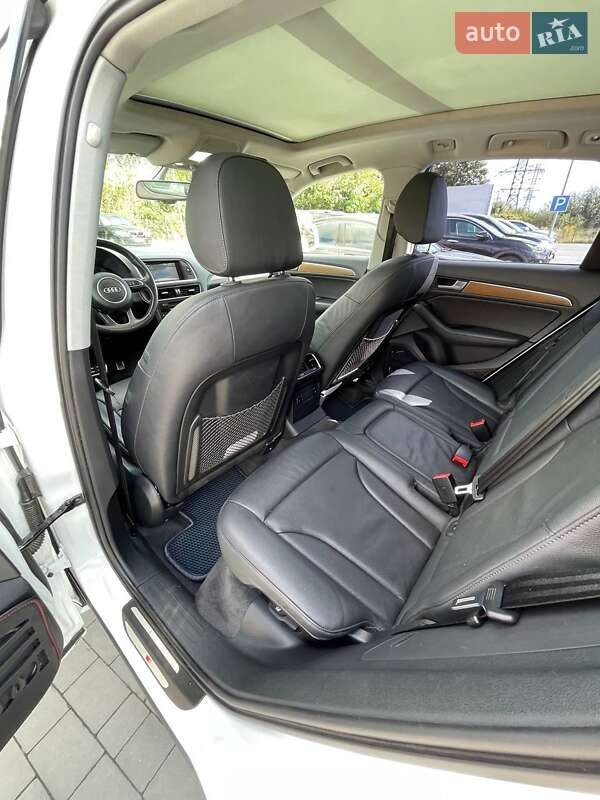 Позашляховик / Кросовер Audi Q5 2015 в Львові фото 24 Позашляховик / Кросовер Audi Q5 2015 в Львові
