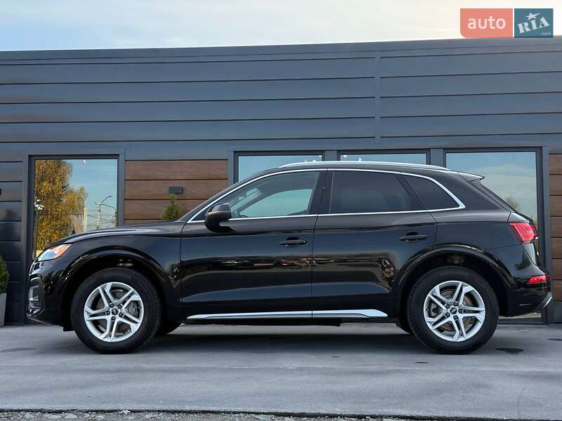 Внедорожник / Кроссовер Audi Q5 2023 в Ровно