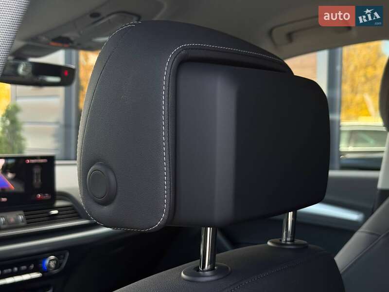 Внедорожник / Кроссовер Audi Q5 2023 в Ровно