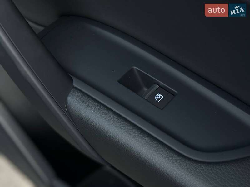 Внедорожник / Кроссовер Audi Q5 2023 в Ровно