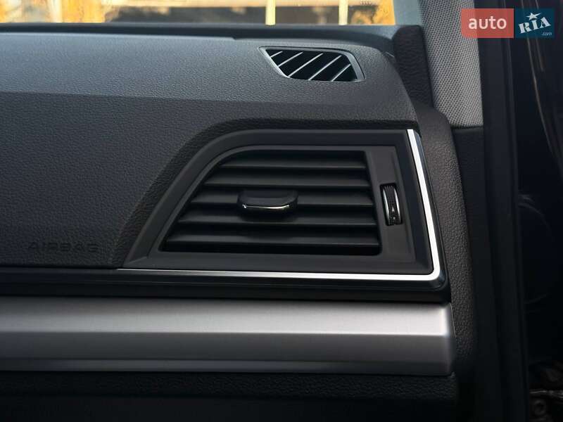 Внедорожник / Кроссовер Audi Q5 2023 в Ровно