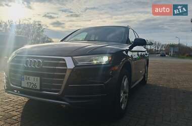 Внедорожник / Кроссовер Audi Q5 2018 в Ровно