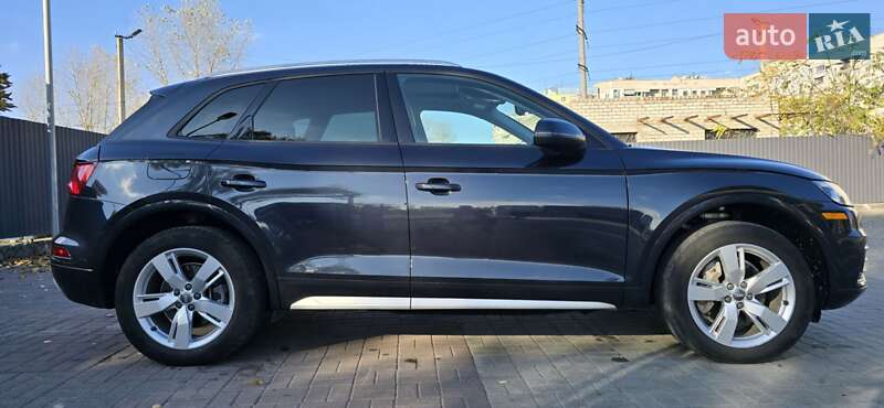 Позашляховик / Кросовер Audi Q5 2018 в Дніпрі фото 61 Позашляховик / Кросовер Audi Q5 2018 в Дніпрі