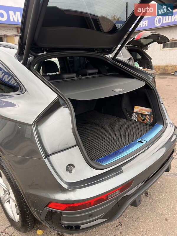 Внедорожник / Кроссовер Audi Q5 2023 в Харькове