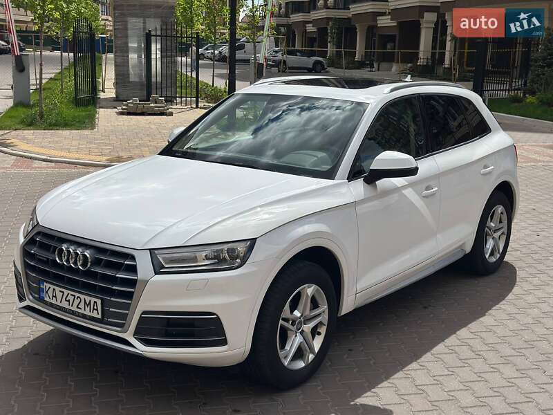 Позашляховик / Кросовер Audi Q5 2018 в Києві фото 3 Позашляховик / Кросовер Audi Q5 2018 в Києві