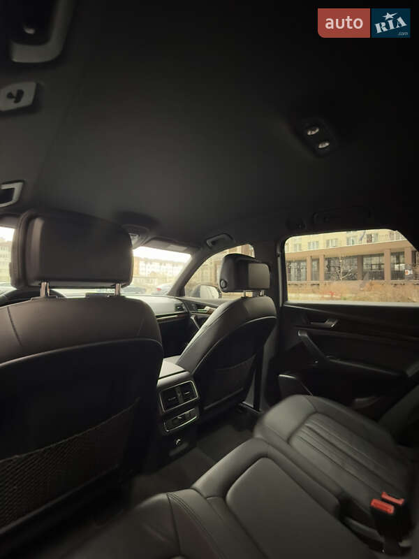 Позашляховик / Кросовер Audi Q5 2019 в Сумах фото 37 Позашляховик / Кросовер Audi Q5 2019 в Сумах