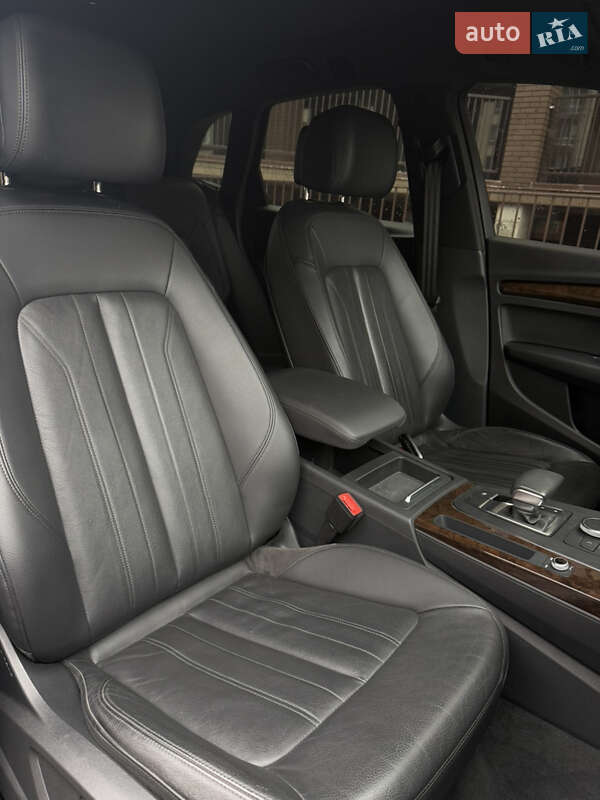 Позашляховик / Кросовер Audi Q5 2019 в Сумах фото 43 Позашляховик / Кросовер Audi Q5 2019 в Сумах