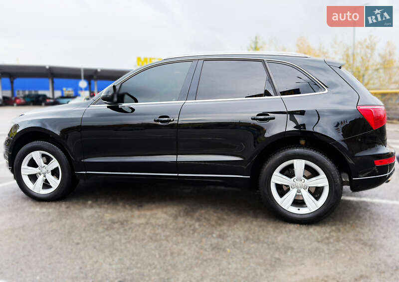 Внедорожник / Кроссовер Audi Q5 2011 в Ивано-Франковске
