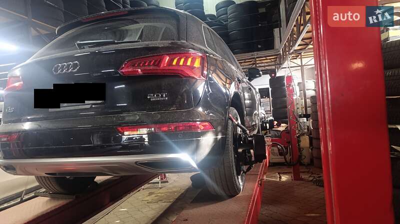 Внедорожник / Кроссовер Audi Q5 2018 в Днепре