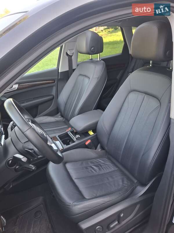 Позашляховик / Кросовер Audi Q5 2018 в Львові