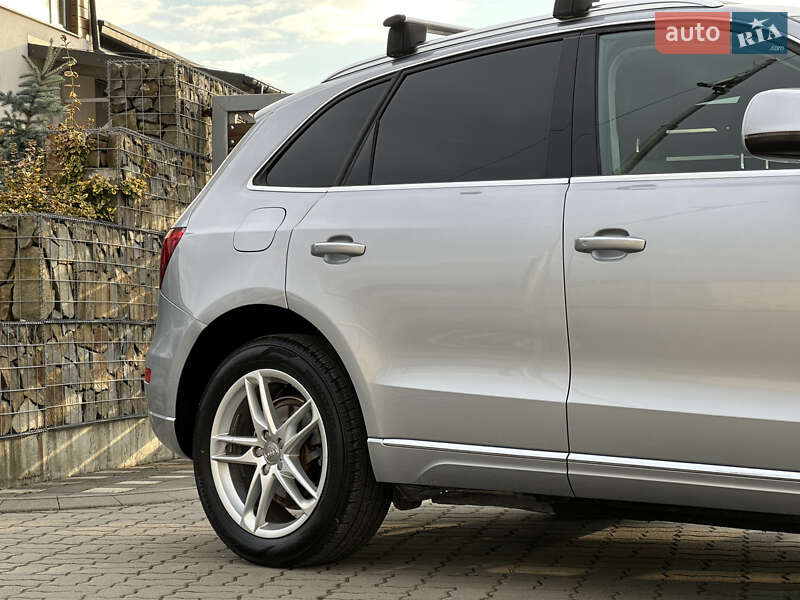 Позашляховик / Кросовер Audi Q5 2015 в Стрию