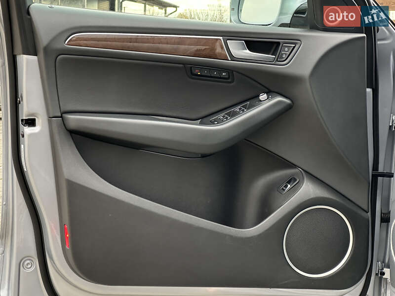 Позашляховик / Кросовер Audi Q5 2015 в Стрию