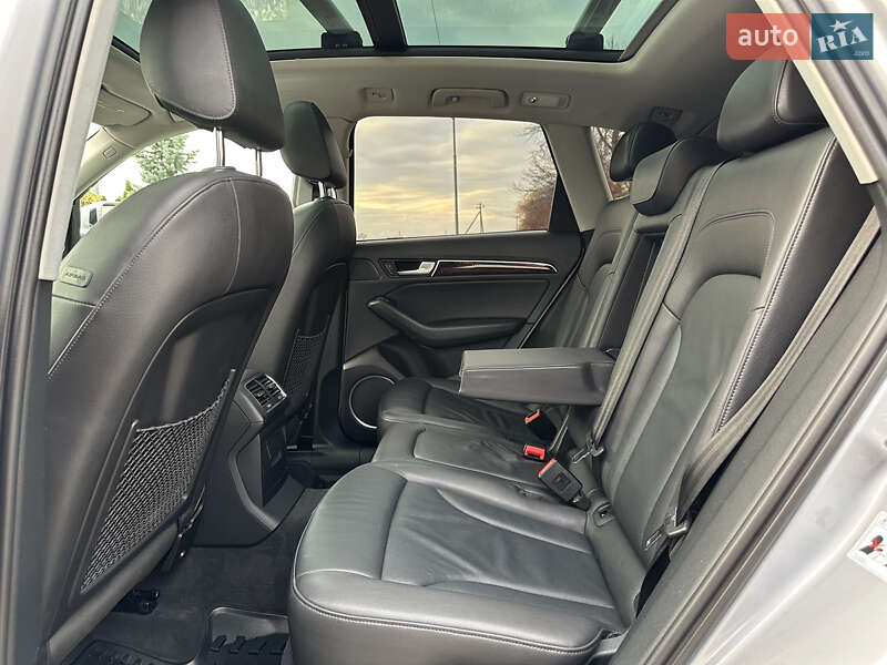 Позашляховик / Кросовер Audi Q5 2015 в Стрию