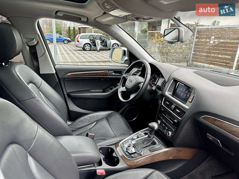 Позашляховик / Кросовер Audi Q5 2015 в Стрию